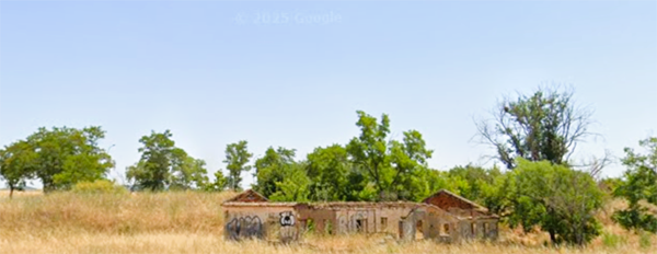 ista exterior del edificio de oficiales