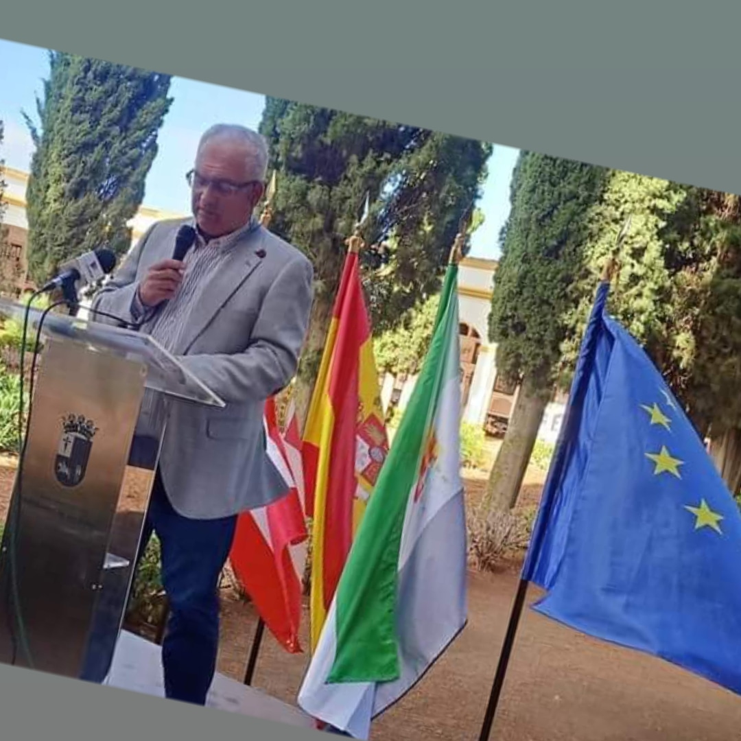 ACTO HOMENAJE A LAS VÍCTIMAS DE LA REPRESIÓN FRANQUISTA EN VILLAFRANCA DE LOS BARROS 2023. Frente de Extremadura.