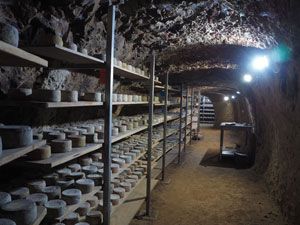 Cabeza del Buey: Memoria viva, de polvorín de guerra a santuario gastronómico. Frente de Extremadura.
