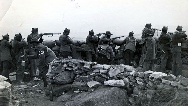 Contraataque republicano y hundimiento de toda la línea de frente de la 21ª División sublevada entre el 22 y 31 de agosto de 1938, según los historiógrafos franquistas.